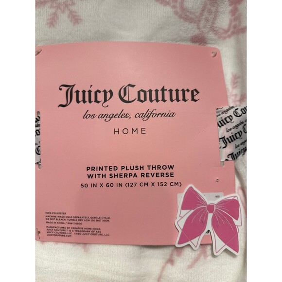 Juicy Couture Christmas throw Blanket - Picture 2 of 4